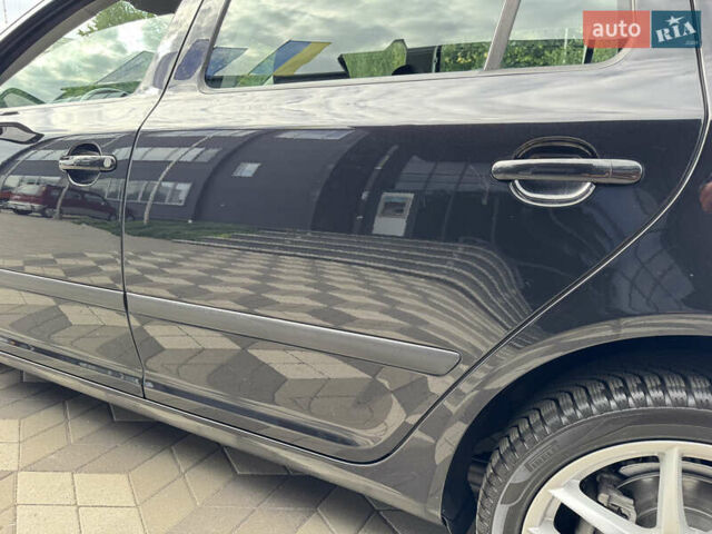 Черный Шкода Октавия, объемом двигателя 2 л и пробегом 229 тыс. км за 10200 $, фото 5 на Automoto.ua