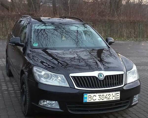 Черный Шкода Октавия, объемом двигателя 1.6 л и пробегом 230 тыс. км за 8800 $, фото 3 на Automoto.ua