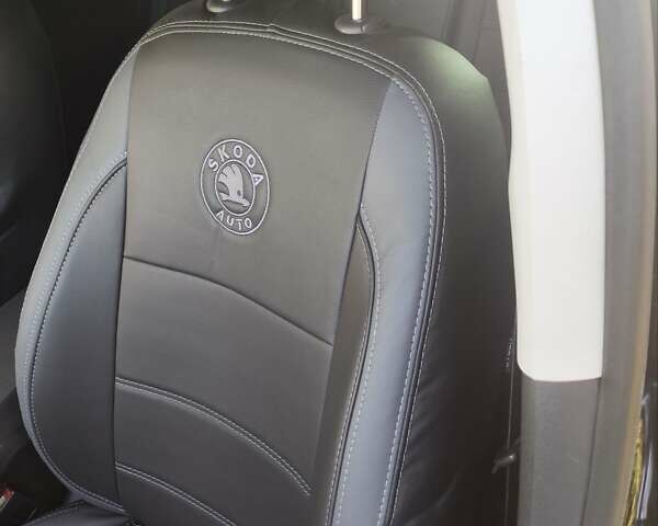 Шкода Октавия 2012 в Гайсине на Automoto.ua Черный Шкода Октавия, объемом двигателя 1.4 л и пробегом 264 тыс. км за 8200 $, фото 1 на Automoto.ua