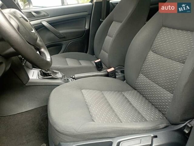 Шкода Октавия 2012 в Луцке на Automoto.ua Черный Шкода Октавия, объемом двигателя 1.6 л и пробегом 168 тыс. км за 6850 $, фото 10 на Automoto.ua