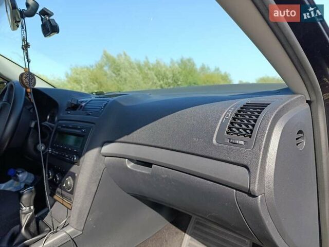Черный Шкода Октавия, объемом двигателя 1.6 л и пробегом 288 тыс. км за 7700 $, фото 37 на Automoto.ua