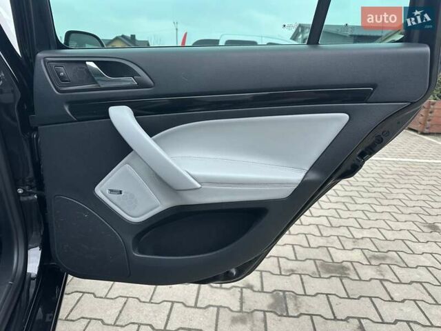 Черный Шкода Октавия, объемом двигателя 2 л и пробегом 220 тыс. км за 12500 $, фото 46 на Automoto.ua