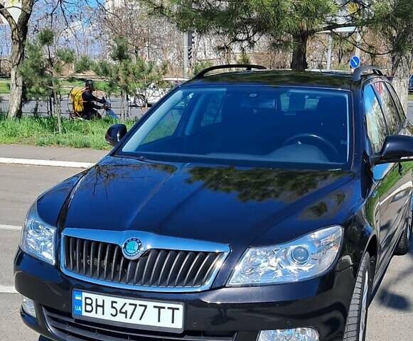 Чорний Шкода Октавія, об'ємом двигуна 1.8 л та пробігом 170 тис. км за 9300 $, фото 4 на Automoto.ua