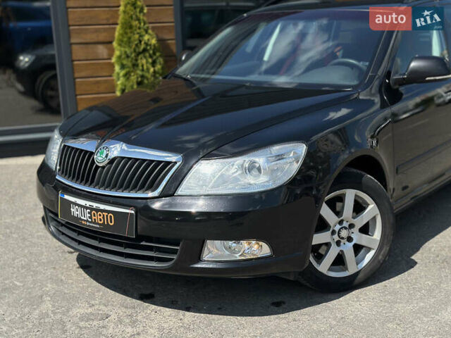 Черный Шкода Октавия, объемом двигателя 1.6 л и пробегом 324 тыс. км за 7999 $, фото 3 на Automoto.ua