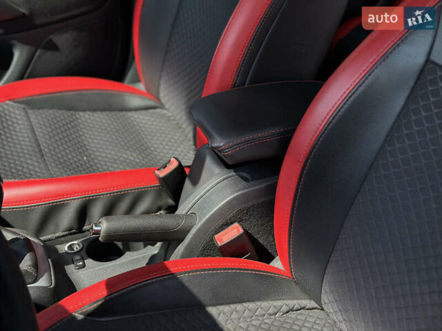 Черный Шкода Октавия, объемом двигателя 1.6 л и пробегом 324 тыс. км за 7999 $, фото 40 на Automoto.ua