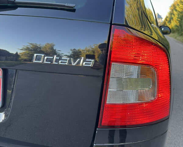 Шкода Октавия 2012 в Ровно на Automoto.ua Черный Шкода Октавия, объемом двигателя 1.6 л и пробегом 181 тыс. км за 9750 $, фото 22 на Automoto.ua