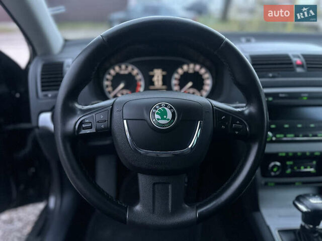 Чорний Шкода Октавія, об'ємом двигуна 1.99 л та пробігом 214 тис. км за 9500 $, фото 24 на Automoto.ua