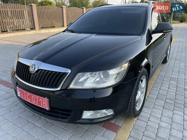 Черный Шкода Октавия, объемом двигателя 1.6 л и пробегом 251 тыс. км за 8200 $, фото 2 на Automoto.ua