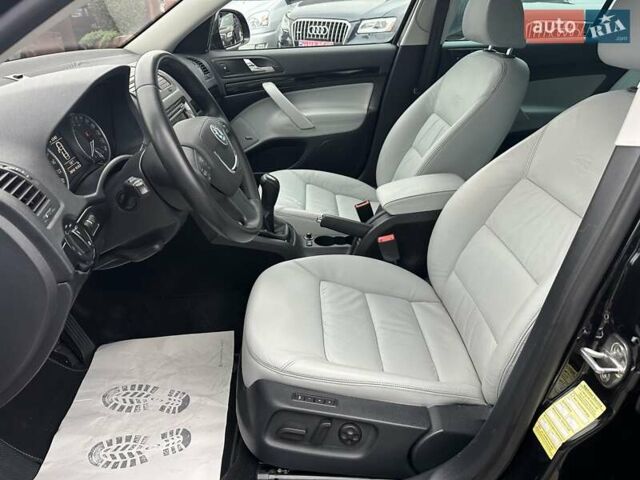 Черный Шкода Октавия, объемом двигателя 2 л и пробегом 220 тыс. км за 12500 $, фото 37 на Automoto.ua