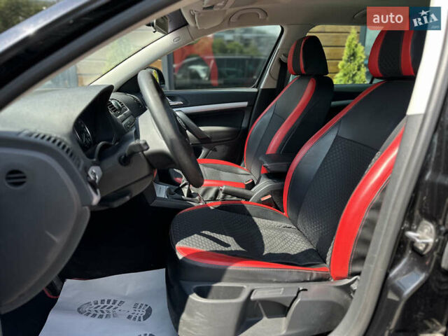 Черный Шкода Октавия, объемом двигателя 1.6 л и пробегом 324 тыс. км за 7999 $, фото 26 на Automoto.ua