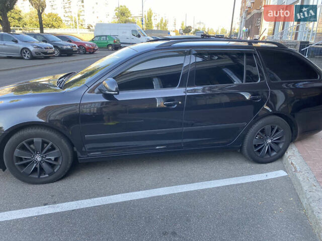 Черный Шкода Октавия, объемом двигателя 1.6 л и пробегом 269 тыс. км за 9200 $, фото 1 на Automoto.ua