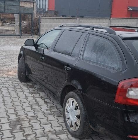 Черный Шкода Октавия, объемом двигателя 2 л и пробегом 294 тыс. км за 7800 $, фото 4 на Automoto.ua