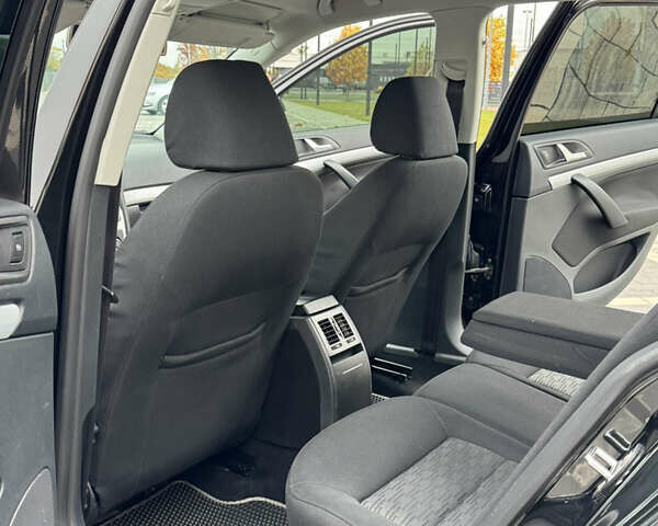 Черный Шкода Октавия, объемом двигателя 1.6 л и пробегом 264 тыс. км за 7850 $, фото 17 на Automoto.ua