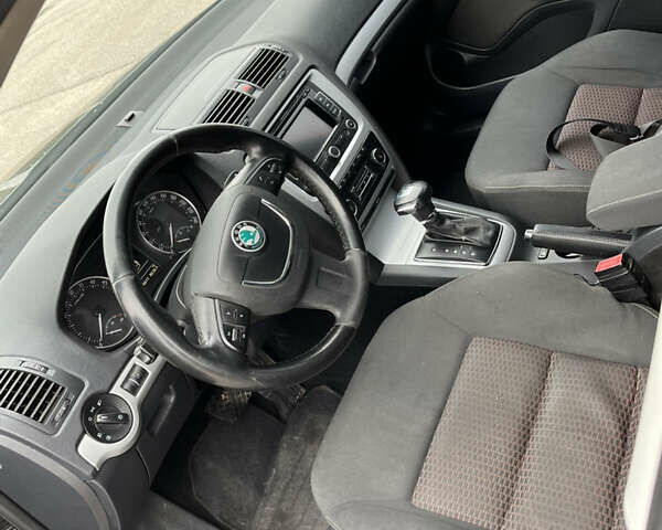 Чорний Шкода Октавія, об'ємом двигуна 1.97 л та пробігом 258 тис. км за 8700 $, фото 6 на Automoto.ua