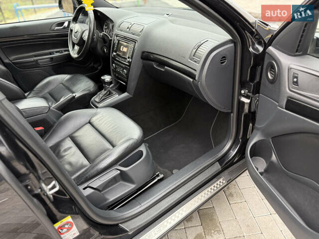 Черный Шкода Октавия, объемом двигателя 2 л и пробегом 193 тыс. км за 11000 $, фото 14 на Automoto.ua