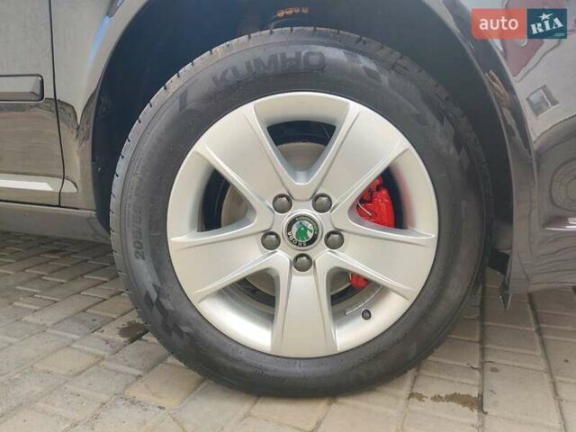 Черный Шкода Октавия, объемом двигателя 1.8 л и пробегом 159 тыс. км за 9200 $, фото 45 на Automoto.ua