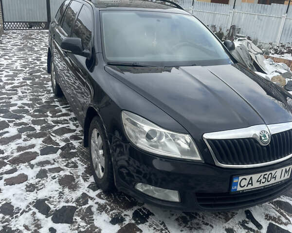 Черный Шкода Октавия, объемом двигателя 1.6 л и пробегом 325 тыс. км за 8500 $, фото 2 на Automoto.ua