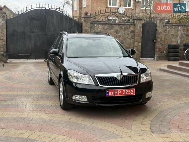 Черный Шкода Октавия, объемом двигателя 1.6 л и пробегом 218 тыс. км за 8450 $, фото 4 на Automoto.ua