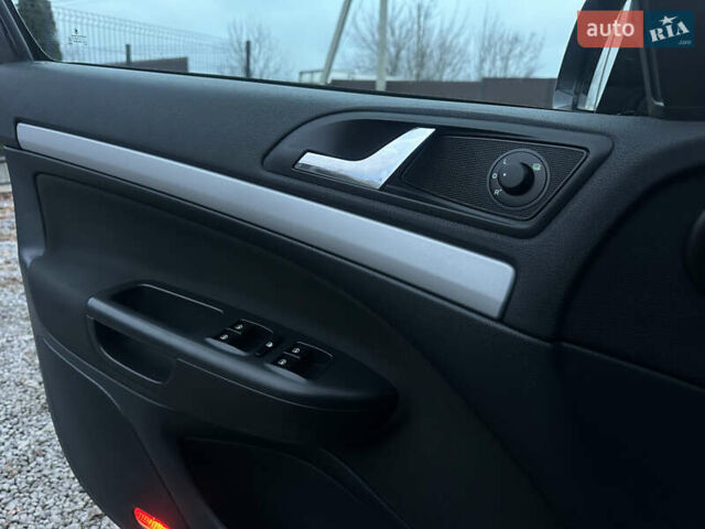 Чорний Шкода Октавія, об'ємом двигуна 1.99 л та пробігом 214 тис. км за 9500 $, фото 19 на Automoto.ua