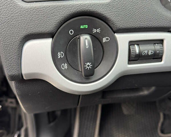 Черный Шкода Октавия, объемом двигателя 1.6 л и пробегом 264 тыс. км за 7850 $, фото 14 на Automoto.ua