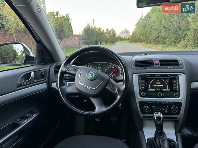 Шкода Октавия 2012 в Ровно на Automoto.ua Черный Шкода Октавия, объемом двигателя 1.6 л и пробегом 181 тыс. км за 9750 $, фото 50 на Automoto.ua