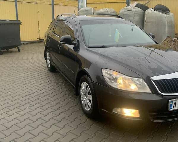 Чорний Шкода Октавія, об'ємом двигуна 1.6 л та пробігом 368 тис. км за 6699 $, фото 1 на Automoto.ua