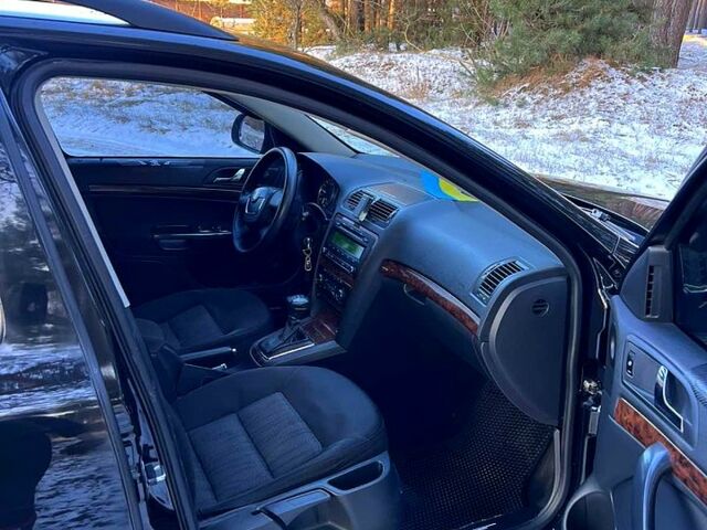 Черный Шкода Октавия, объемом двигателя 2 л и пробегом 203 тыс. км за 8200 $, фото 10 на Automoto.ua
