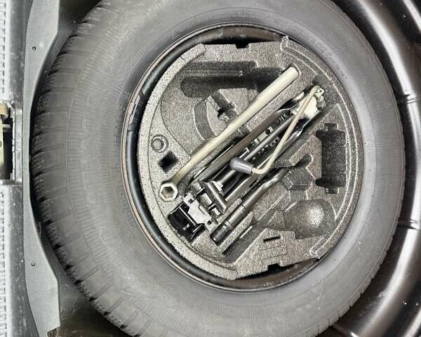 Черный Шкода Октавия, объемом двигателя 1.6 л и пробегом 218 тыс. км за 8450 $, фото 38 на Automoto.ua