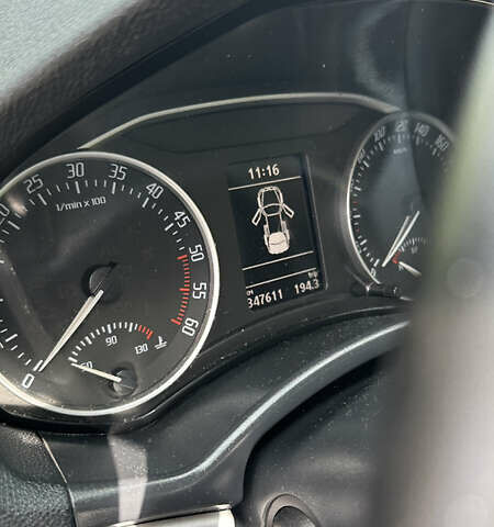 Чорний Шкода Октавія, об'ємом двигуна 1.97 л та пробігом 347 тис. км за 9300 $, фото 5 на Automoto.ua