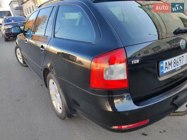 Черный Шкода Октавия, объемом двигателя 1.6 л и пробегом 208 тыс. км за 10700 $, фото 6 на Automoto.ua