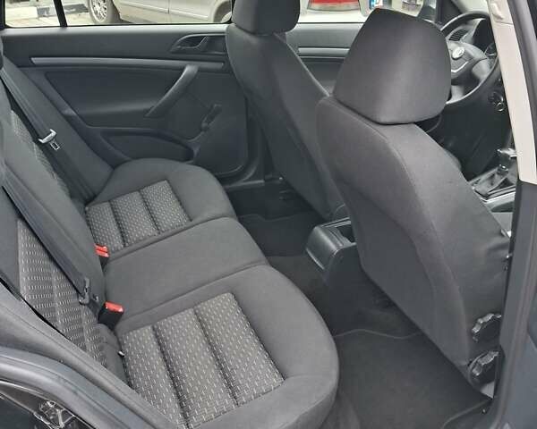 Черный Шкода Октавия, объемом двигателя 1.4 л и пробегом 236 тыс. км за 7900 $, фото 6 на Automoto.ua