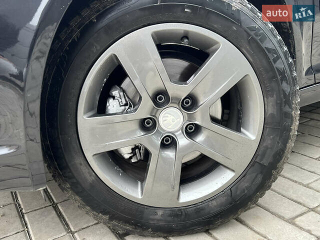 Черный Шкода Октавия, объемом двигателя 2 л и пробегом 234 тыс. км за 8899 $, фото 6 на Automoto.ua