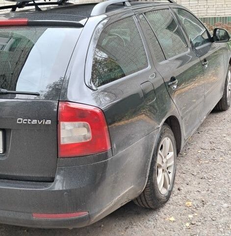 Черный Шкода Октавия, объемом двигателя 1.8 л и пробегом 171 тыс. км за 9000 $, фото 8 на Automoto.ua