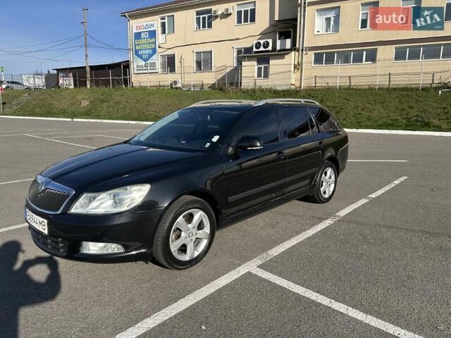 Чорний Шкода Октавія, об'ємом двигуна 1.6 л та пробігом 205 тис. км за 8900 $, фото 1 на Automoto.ua