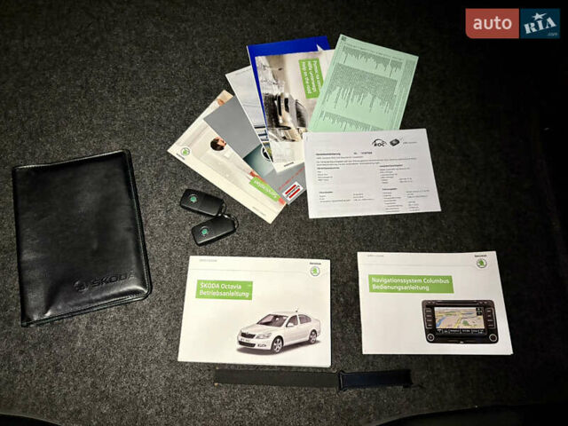 Чорний Шкода Октавія, об'ємом двигуна 1.98 л та пробігом 184 тис. км за 10700 $, фото 56 на Automoto.ua