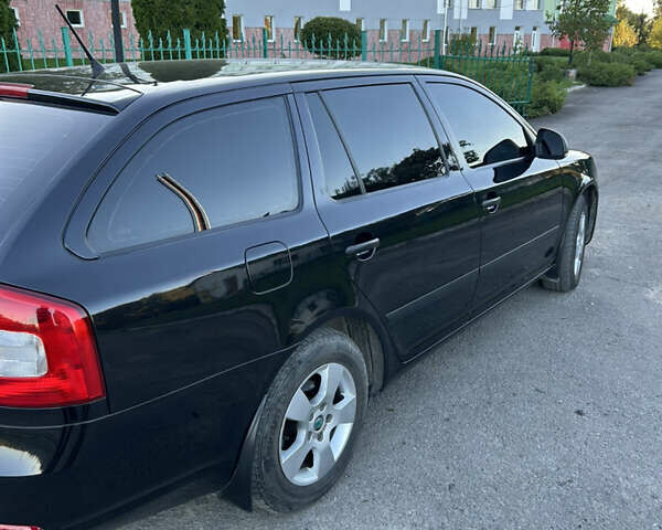Черный Шкода Октавия, объемом двигателя 1.6 л и пробегом 209 тыс. км за 8500 $, фото 5 на Automoto.ua