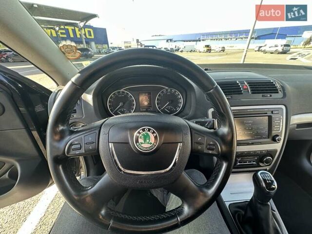 Чорний Шкода Октавія, об'ємом двигуна 1.6 л та пробігом 205 тис. км за 8900 $, фото 16 на Automoto.ua