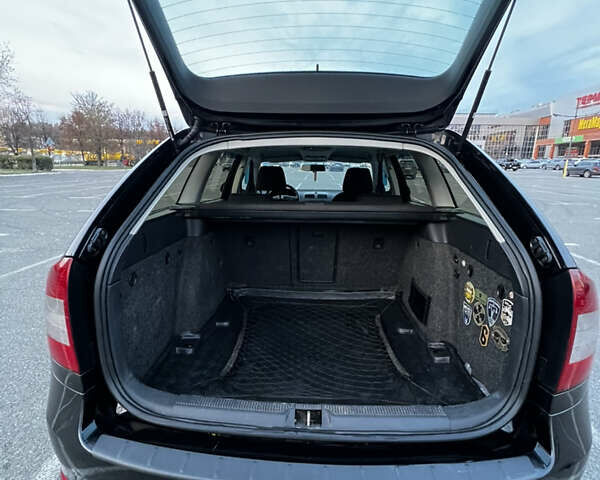 Чорний Шкода Октавія, об'ємом двигуна 1.8 л та пробігом 330 тис. км за 7800 $, фото 17 на Automoto.ua