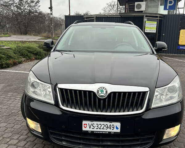 Чорний Шкода Октавія, об'ємом двигуна 1.8 л та пробігом 171 тис. км за 8999 $, фото 6 на Automoto.ua