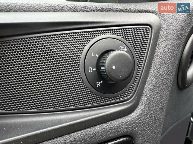 Черный Шкода Октавия, объемом двигателя 2 л и пробегом 210 тыс. км за 11600 $, фото 28 на Automoto.ua
