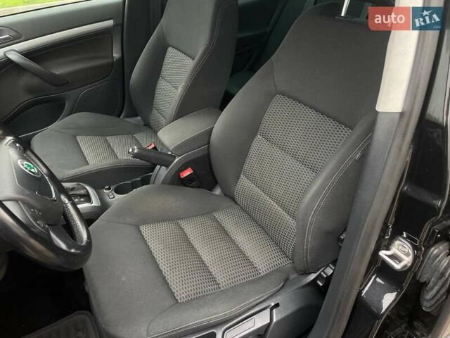 Черный Шкода Октавия, объемом двигателя 1.2 л и пробегом 142 тыс. км за 7499 $, фото 35 на Automoto.ua