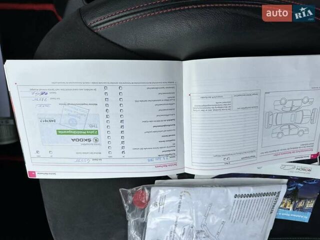 Черный Шкода Октавия, объемом двигателя 2 л и пробегом 210 тыс. км за 11600 $, фото 58 на Automoto.ua