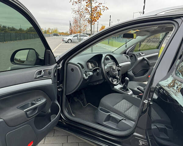 Черный Шкода Октавия, объемом двигателя 1.6 л и пробегом 264 тыс. км за 7850 $, фото 11 на Automoto.ua