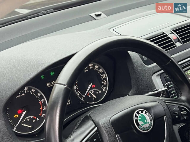 Черный Шкода Октавия, объемом двигателя 2 л и пробегом 234 тыс. км за 8899 $, фото 43 на Automoto.ua