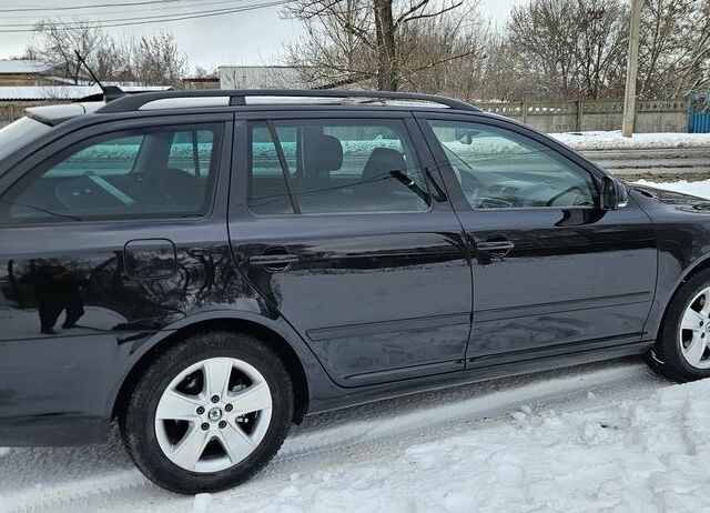 Черный Шкода Октавия, объемом двигателя 2 л и пробегом 153 тыс. км за 7800 $, фото 5 на Automoto.ua