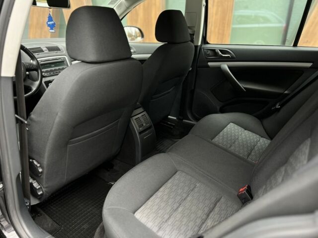 Черный Шкода Октавия, объемом двигателя 1.8 л и пробегом 195 тыс. км за 9750 $, фото 7 на Automoto.ua