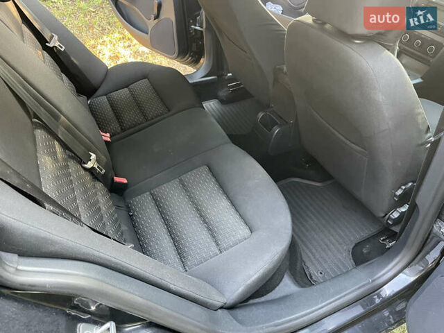 Черный Шкода Октавия, объемом двигателя 1.6 л и пробегом 251 тыс. км за 8200 $, фото 18 на Automoto.ua