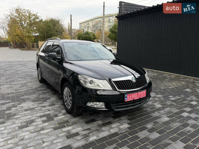 Шкода Октавія 2012 у Полтаві на Automoto.ua Чорний Шкода Октавія, об'ємом двигуна 1.6 л та пробігом 189 тис. км за 8800 $, фото 54 на Automoto.ua