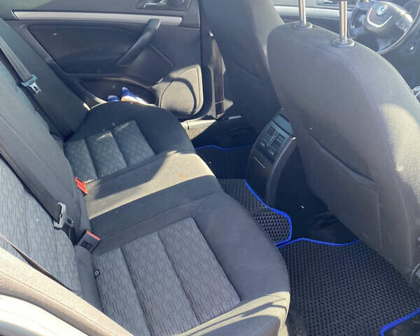 Черный Шкода Октавия, объемом двигателя 1.97 л и пробегом 285 тыс. км за 9700 $, фото 8 на Automoto.ua