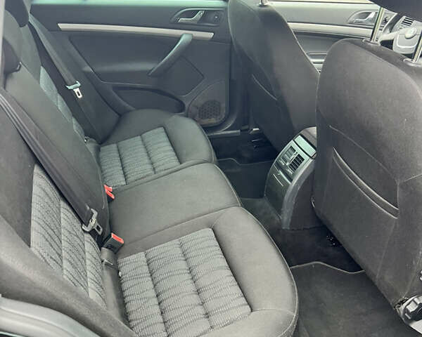 Чорний Шкода Октавія, об'ємом двигуна 1.8 л та пробігом 171 тис. км за 8999 $, фото 23 на Automoto.ua